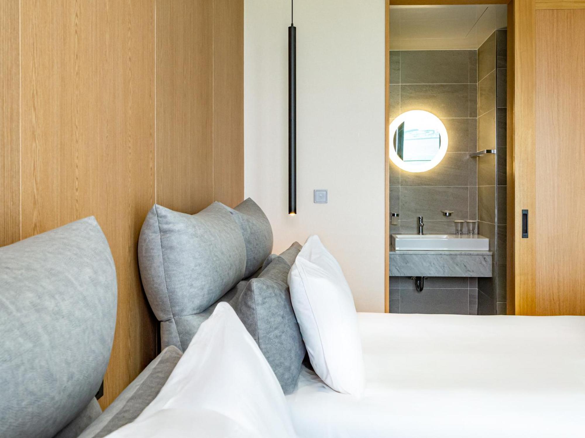 Jeju Attirance Hotel & Poolvilla Seogwipo Zewnętrze zdjęcie