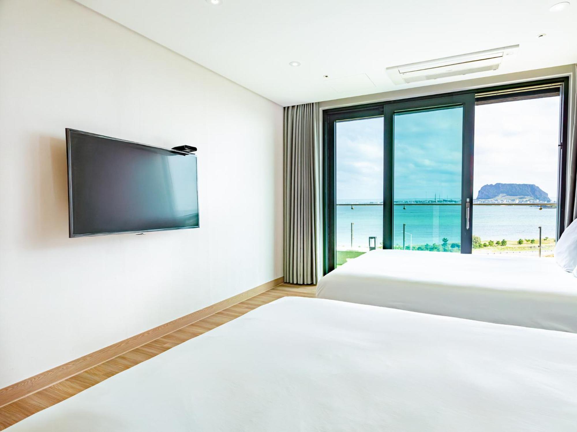 Jeju Attirance Hotel & Poolvilla Seogwipo Zewnętrze zdjęcie