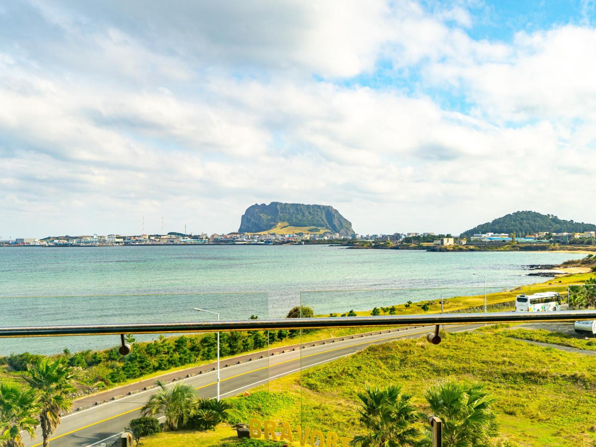 Jeju Attirance Hotel & Poolvilla Seogwipo Zewnętrze zdjęcie